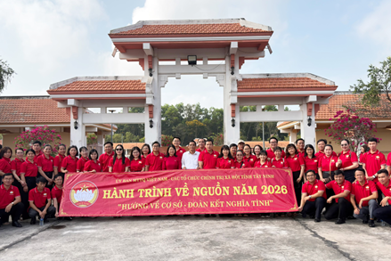 Tây Ninh: Ủy ban MTTQ Việt Nam tỉnh tổ chức Hành trình về nguồn tại xã Bình Thành