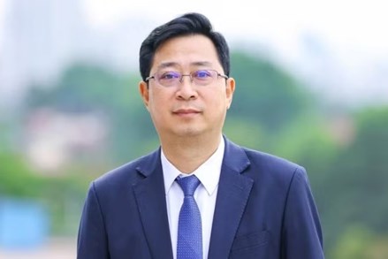 Thắp sáng ngọn lửa nhân văn