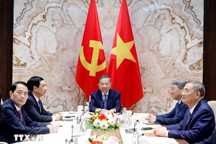 Tổng Bí thư, Chủ tịch nước Tô Lâm điện đàm trực tuyến với Tổng thống Thụy Sĩ