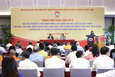 Đổi mới phương thức hoạt động, xây dựng đội ngũ cán bộ Mặt trận gần dân, sát dân, đồng hành cùng nhân dân 