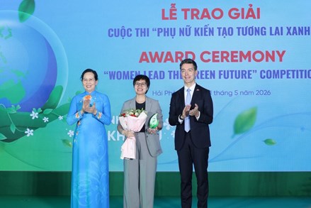 Trung ương Hội LHPN Việt Nam trao giải Cuộc thi “Phụ nữ kiến tạo tương lai xanh”