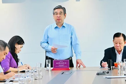 Thành phố Hồ Chí Minh: Thành ủy làm việc về nhà ở, nhà lưu trú cho công nhân thuê trên địa bàn thành phố