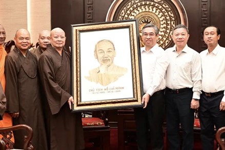 Chủ tịch Ủy ban MTTQ Việt Nam thành phố Hồ Chí Minh tiếp đoàn đại biểu Giáo hội Phật giáo Việt Nam thành phố