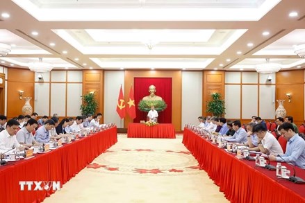 Trọng tâm công tác xây dựng Đảng, công tác tổ chức, cán bộ theo tinh thần Nghị quyết Đại hội XIV của Đảng