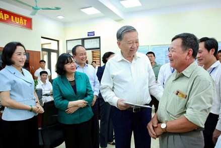 Sơ kết 1 năm vận hành chính quyền 3 cấp: Đo ‘chất lượng’ bộ máy sau sắp xếp
