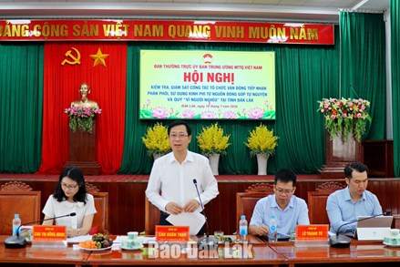 Phó Chủ tịch Cao Xuân Thạo kiểm tra công tác cứu trợ sau thiên tai tại tỉnh Đắk Lắk