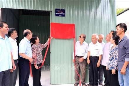 Cần Thơ: Bàn giao 200 căn nhà Đại đoàn kết cho người dân trên địa bàn phường Long Bình 