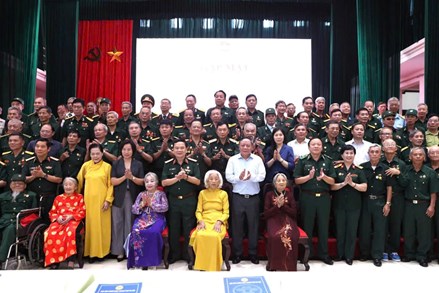 Hà Nội: Ủy ban MTTQ Việt Nam thành phố gặp mặt, tri ân Cựu chiến binh, thương binh tiêu biểu