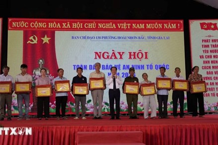 Trưởng Ban Tuyên giáo Trung ương dự Ngày hội toàn dân bảo vệ an ninh Tổ quốc tại Gia Lai
