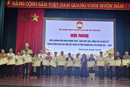 Thanh Hoá: Vinh danh 99 điển hình trong đồng bào các dân tộc