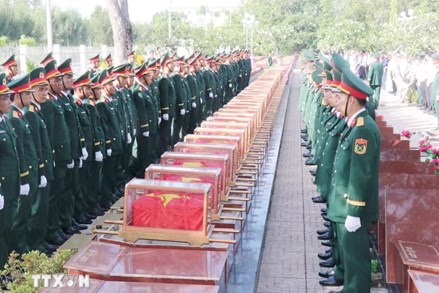Cần Thơ: Tổ chức lễ viếng, truy điệu và an táng 38 hài cốt liệt sỹ