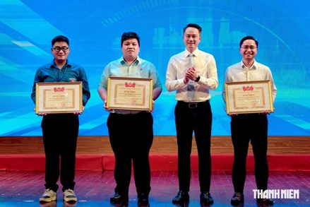 Trung ương Đoàn TNCS Hồ Chí Minh trao giải Hội thi Tin học trẻ toàn quốc năm 2026