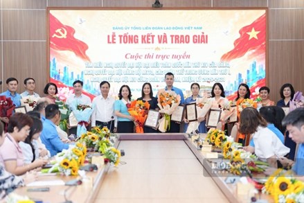 Tổng LĐLĐ Việt Nam trao giải cuộc thi tìm hiểu các nghị quyết của Đảng và Công đoàn Việt Nam