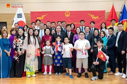 Chủ tịch Quốc hội Trần Thanh Mẫn: Phát huy vai trò cộng đồng người Việt Nam ở nước ngoài cần trở thành trọng tâm của ngoại giao nghị viện