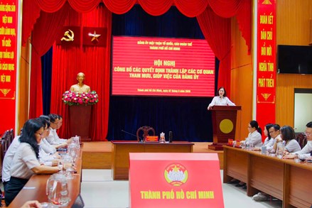 Đảng ủy Mặt trận Tổ quốc, các đoàn thể Thành phố Hồ Chí Minh tổ chức Hội nghị thông tin việc thành lập các cơ quan tham mưu, giúp việc của Đảng ủy