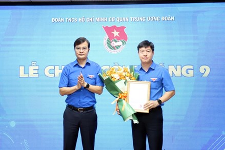 Trung ương Đoàn TNCS Hồ Chí Minh trao quyết định bổ nhiệm cán bộ