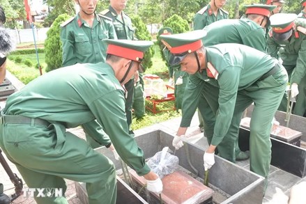 Các đội K tỉnh Tây Ninh tiếp tục hành trình đi tìm đồng đội ở Campuchia