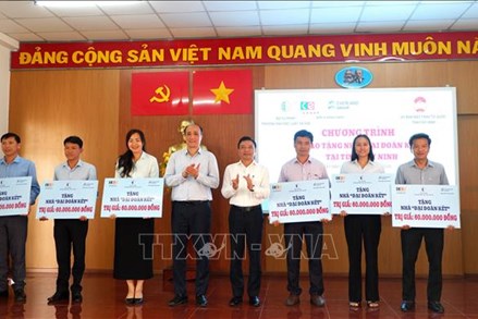 Tây Ninh hỗ trợ xây mới, sửa chữa hơn 1.100 căn nhà Đại đoàn kết cho hộ nghèo