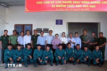 Cần Thơ: Bàn giao nhà cho con đẻ người hoạt động kháng chiến bị nhiễm chất độc hóa học