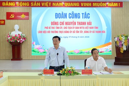 Tây Ninh: Chủ tịch Ủy ban MTTQ Việt Nam tỉnh làm việc với Đảng ủy xã Tân Tây và xã Thạnh Hóa