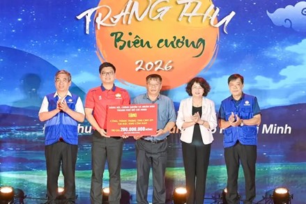 Ủy ban MTTQ Việt Nam thành phố Hồ Chí Minh tổ chức đêm hội 'Trăng thu biên cương' tại Đặc khu Côn Đảo