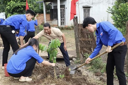 Tuổi trẻ cả nước đồng loạt ra quân tình nguyện chung tay xây dựng nông thôn mới