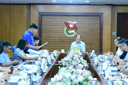 Họp chung khảo Cuộc thi chính luận về bảo vệ nền tảng tư tưởng của Đảng trong đoàn viên, thanh thiếu niên lần thứ 2, năm 2026