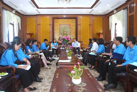 Tổng LĐLĐ Việt Nam làm việc với Thường trực Tỉnh ủy Tây Ninh 