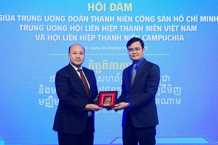 Trung ương Đoàn TNCS Hồ Chí Minh hội đàm với Hội Liên hiệp thanh niên Campuchia