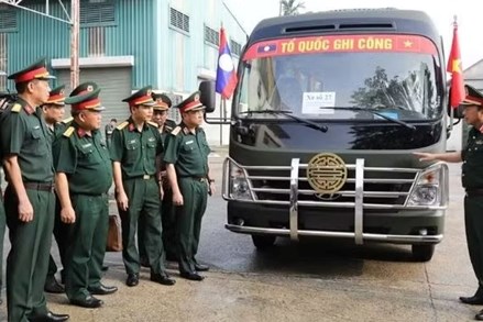 Quân đội nghiệm thu xe bảo đảm cho các đội tìm kiếm, quy tập hài cốt liệt sỹ