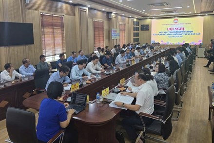 Xây dựng mô hình 'Thôn số' phù hợp với tình hình thực tế của địa phương