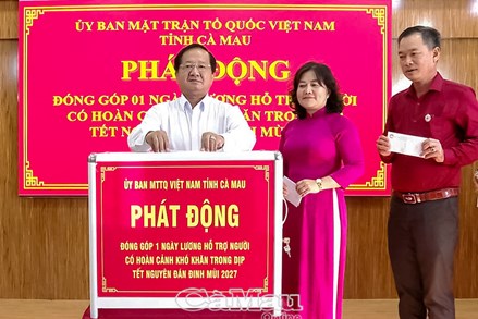 Cà Mau: Ủy ban MTTQ Việt Nam tỉnh đóng góp chăm lo Tết cho hộ dân hoàn cảnh khó khăn