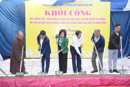 Hướng tới Tháng cao điểm vì người nghèo: Thắp lên hy vọng từ những ngôi nhà đại đoàn kết