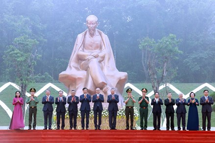 Vận dụng sáng tạo giá trị cốt lõi của chủ nghĩa Mác - Lê-nin, tư tưởng Hồ Chí Minh để tăng cường đoàn kết thống nhất Đảng ta trong kỷ nguyên mới
