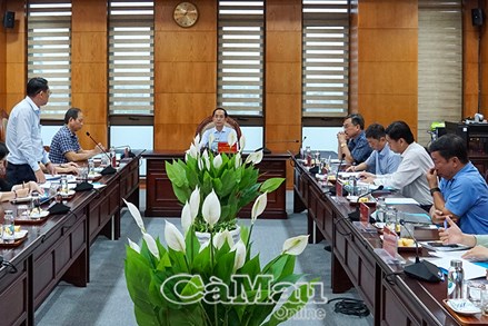 Cà Mau: Chủ tịch Ủy ban MTTQ Việt Nam tỉnh làm việc về tình hình tăng trưởng GRDP lĩnh vực thương mại, dịch vụ