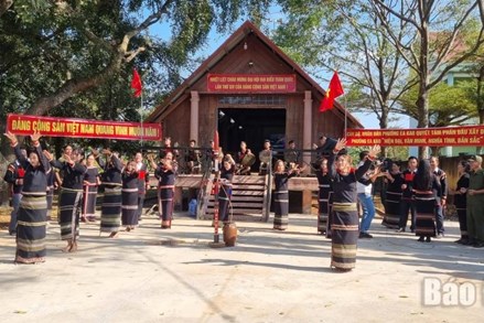 Người dân buôn làng ở Đắk Lắk hướng về Đại hội lần thứ XIV của Đảng