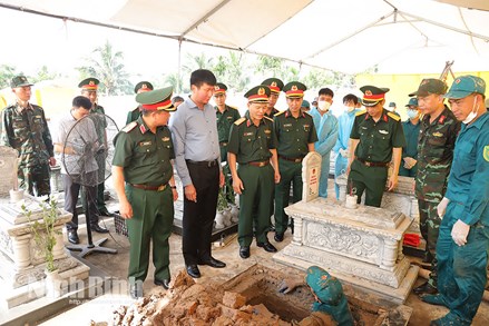 Tỉnh Ninh Bình phối hợp kiểm tra công tác tìm kiếm, quy tập, xác định danh tính hài cốt liệt sĩ và xóa nhà tạm, nhà dột nát cho con đẻ của người hoạt động kháng chiến bị nhiễm chất độc hóa học
