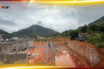 Mặt trận chung tay xây dựng trường học vùng biên