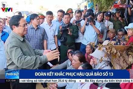 Đoàn kết khắc phục hậu quả bão số 13