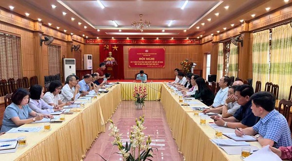 Ủy ban Mặt trận Tổ quốc tỉnh Hòa Bình lấy ý kiến dự thảo Nghị quyết sửa đổi, bổ sung một số điều của Hiến pháp năm 2013