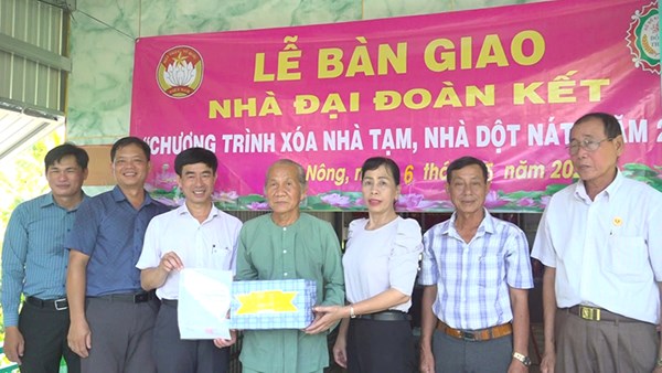 Lan tỏa yêu thương qua từng mái nhà đại đoàn kết ở huyện Tam Nông