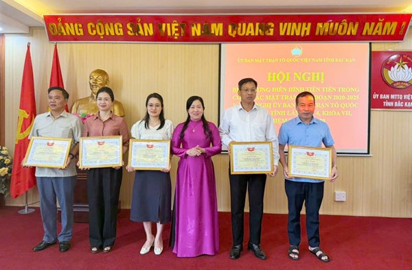 Bắc Kạn: Biểu dương điển hình tiên tiến trong công tác Mặt trận giai đoạn 2020-2025