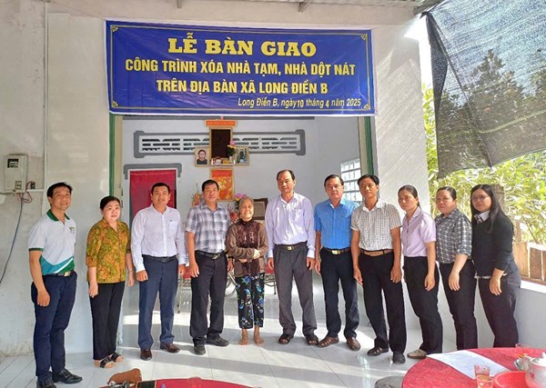Huyện Chợ Mới hoàn thành chương trình xóa nhà tạm, nhà dột nát