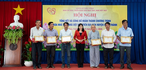 Huyện Châu Thành hoàn thành Chương trình xóa nhà tạm, nhà dột nát
