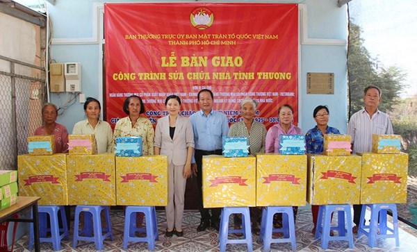 Thành phố Hồ Chí Minh: Chung tay xóa nhà tạm, nhà dột nát