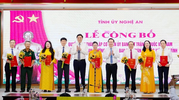 Nghệ An: Công bố quyết định thành lập cơ quan Ủy ban Mặt trận Tổ quốc tỉnh Nghệ An