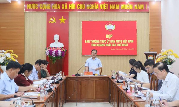 Họp Ban Thường trực Ủy ban MTTQ Việt Nam tỉnh Quảng Ngãi lần thứ nhất