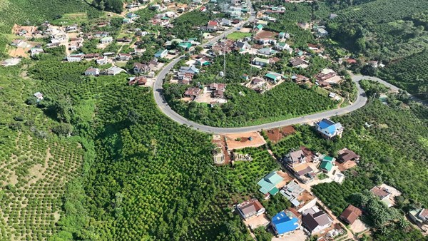 Xây dựng xã Phú Sơn Lâm Hà đạt chuẩn nông thôn mới nâng cao
