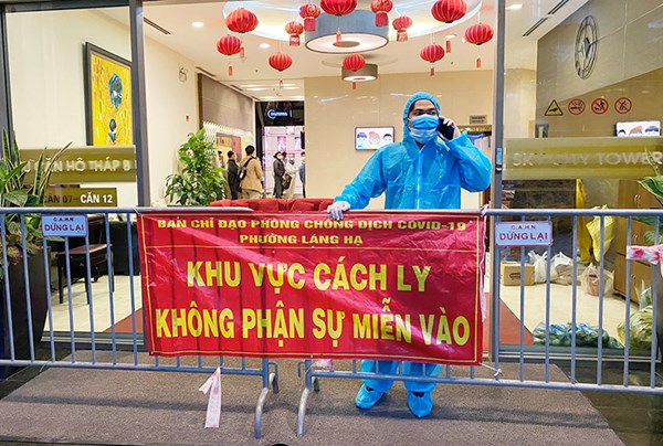 Ngày 8/11: Việt Nam ghi nhận 7.988 ca nhiễm mới; Tiến hành tiêm vaccine mũi thứ 3 cho người dân vào cuối năm nay và đầu năm sau