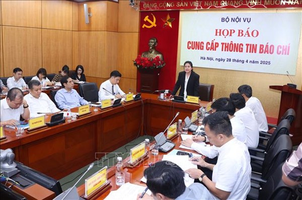 Có thể bố trí ủy viên Ban Thường vụ tỉnh ủy, thành ủy hiện nay về làm Bí thư xã, phường mới